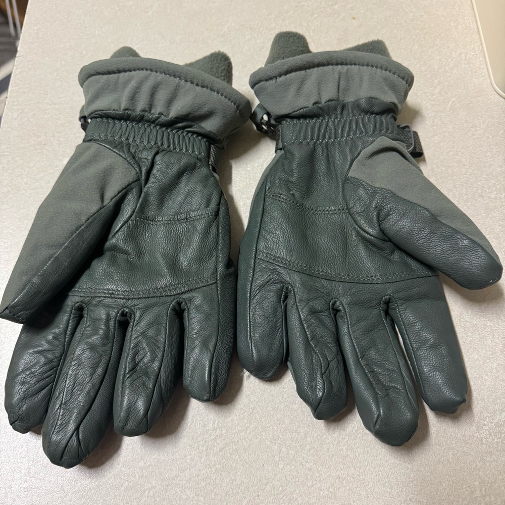 Men's Gray  Gloves